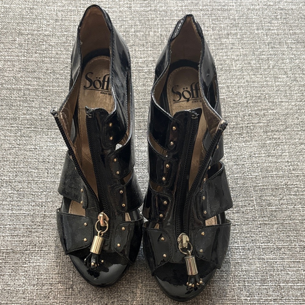 Söfft Black Patent Peep-Toe Zip Tassel Ankle Sandals
